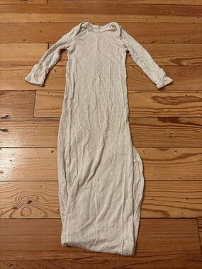 Solly Baby Gown Newborn NB